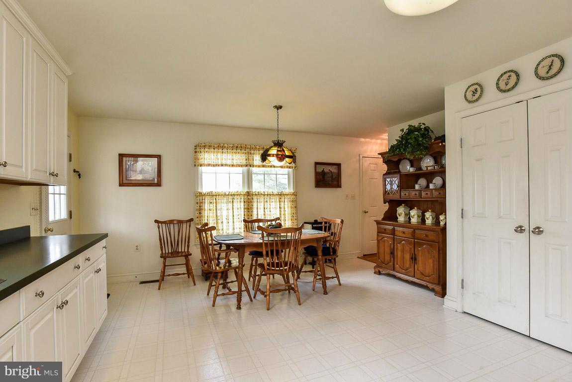 5559 Coon Tree Road The Plains, VA 20198 - Photo 16 of 25 Kitchen