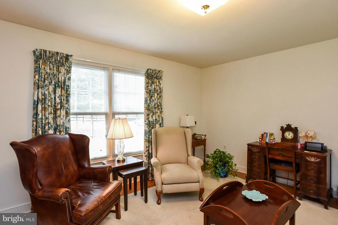 5559 Coon Tree Road The Plains, VA 20198 - Photo 17 of 25 Living Room