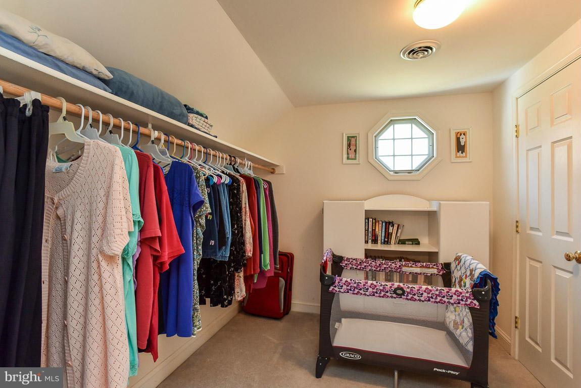 5559 Coon Tree Road The Plains, VA 20198 - Photo 10 of 25 Bedroom (Master)