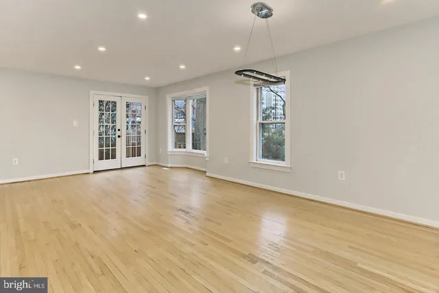 $6,700 | 1024 North Monroe Street, Arlington, VA 22201