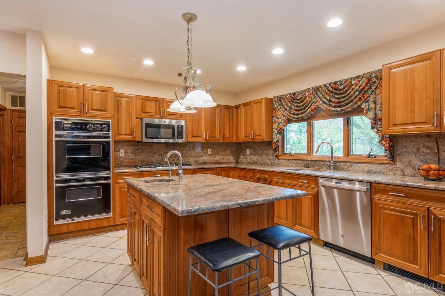 1 Dorset Road Colonia, NJ 07067 - Photo 3 of 28 Gallery Image 3