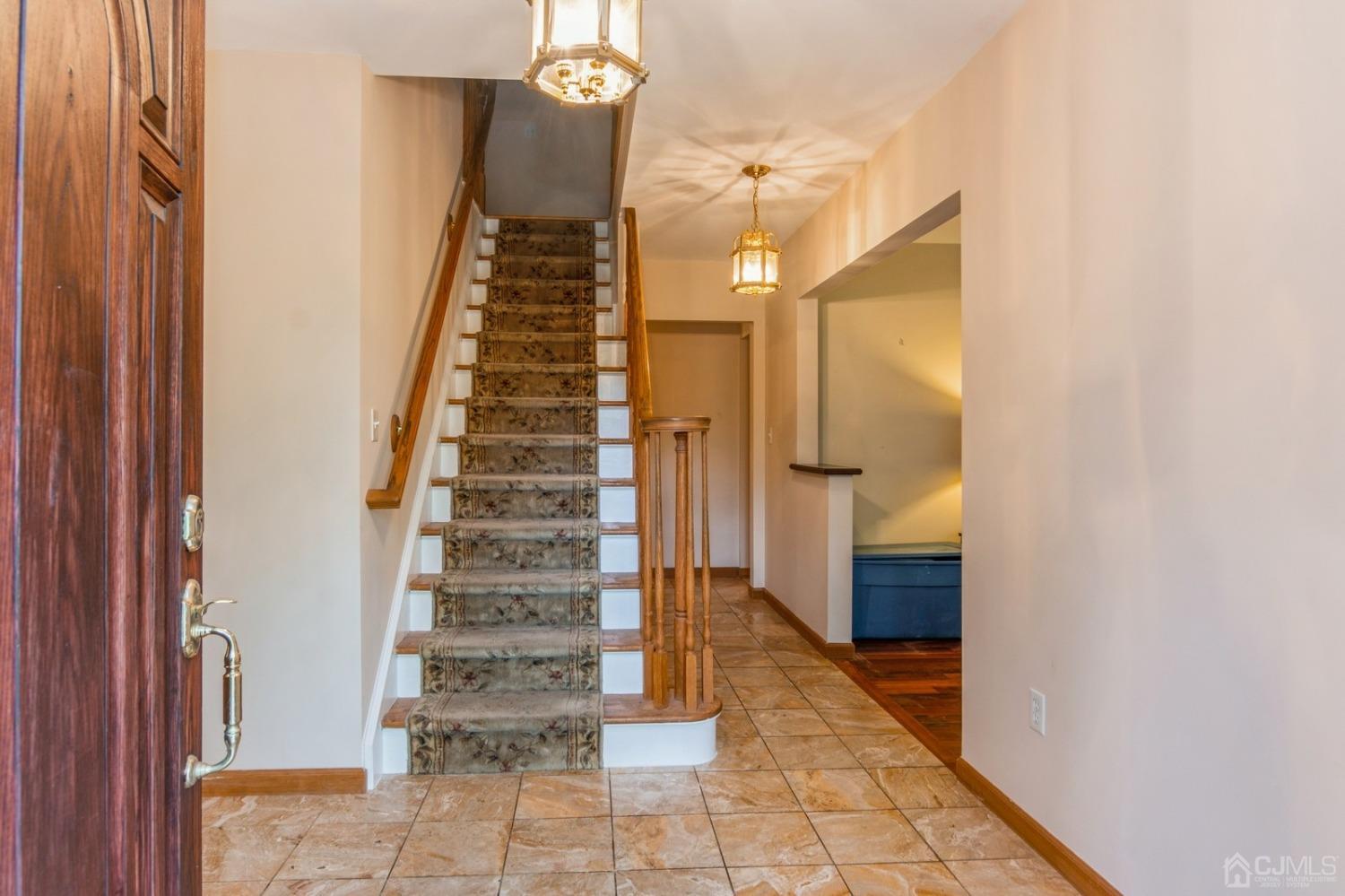 1 Dorset Road Colonia, NJ 07067 - Photo 5 of 28 Gallery Image 5