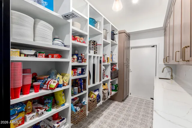 a view of walk in closet