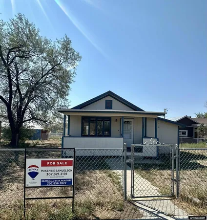 $152,000 | 307 West 2 Street, Shoshoni, WY 82649