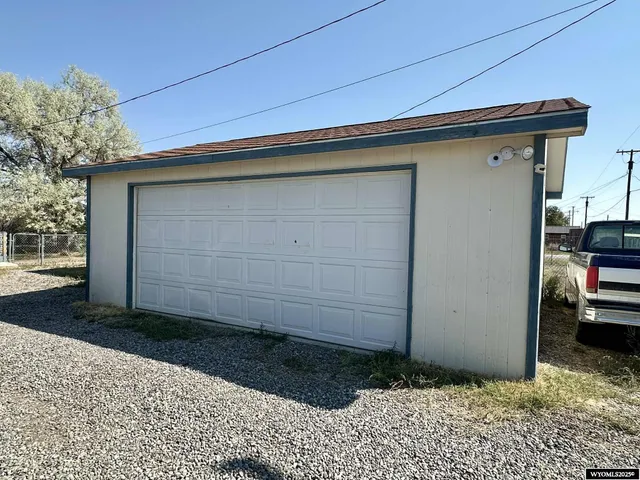 $160,000 | 307 West 2 Street, Shoshoni, WY 82649
