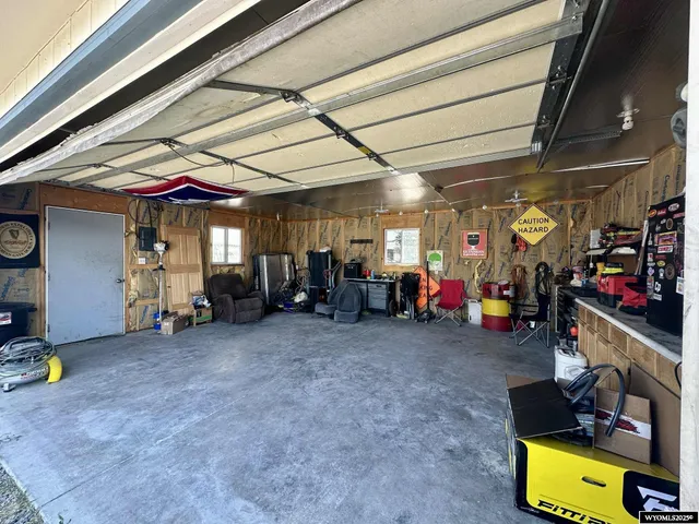 $160,000 | 307 West 2 Street, Shoshoni, WY 82649