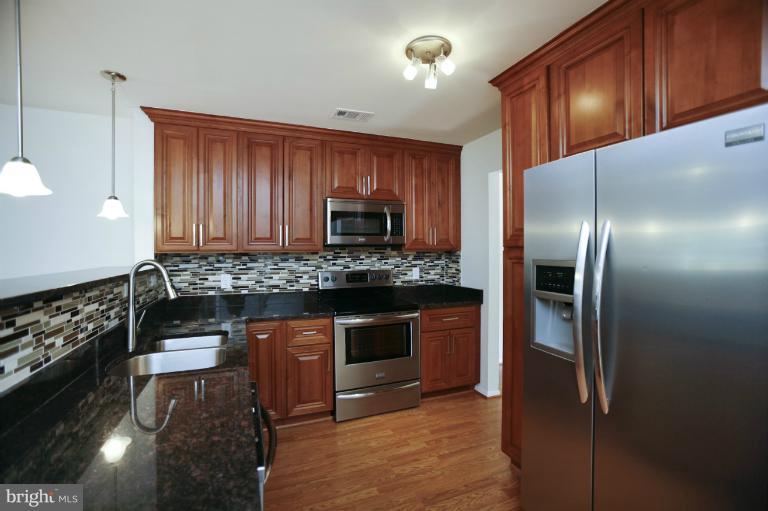 8728 Ridge Hollow Court Springfield, VA 22152 - Photo 1 of 29 Kitchen