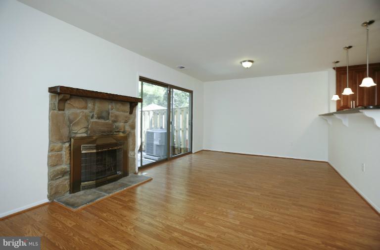 8728 Ridge Hollow Court Springfield, VA 22152 - Photo 14 of 29 Family Room