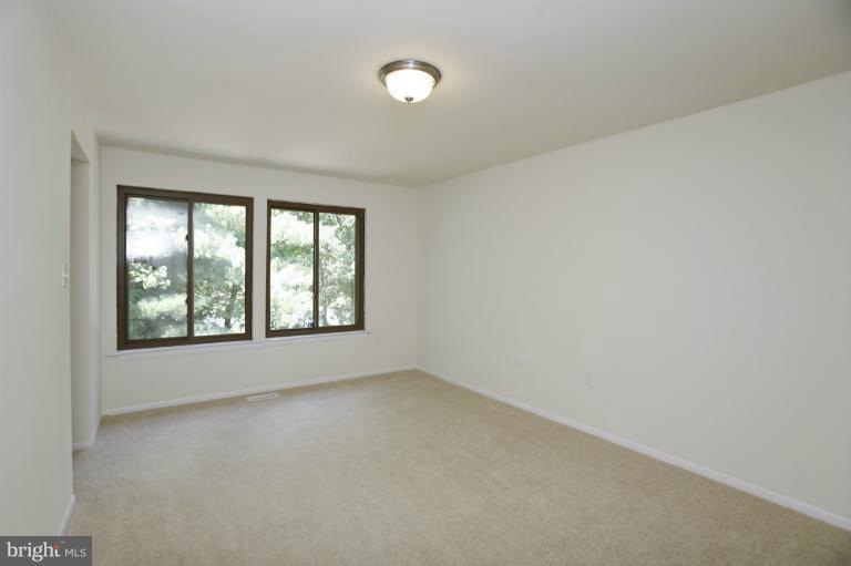 8728 Ridge Hollow Court Springfield, VA 22152 - Photo 24 of 29 Bedroom (Master)
