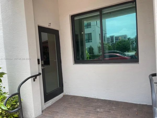$3,150 | 4700 Northwest 84th Avenue, Unit 17, Doral, FL 33166