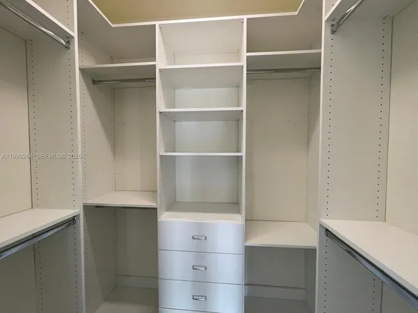 $3,150 | 4700 Northwest 84th Avenue, Unit 17, Doral, FL 33166