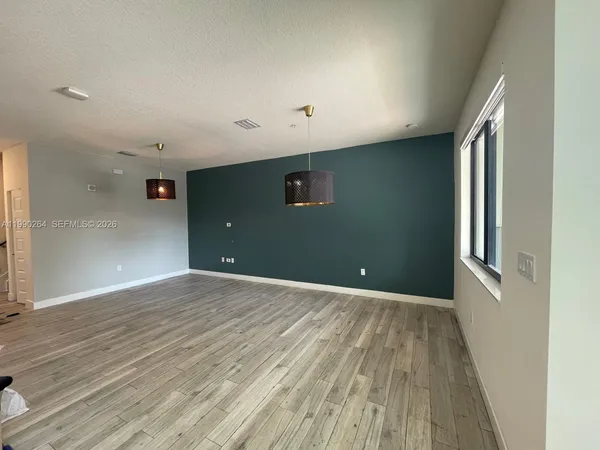 $3,150 | 4700 Northwest 84th Avenue, Unit 17, Doral, FL 33166