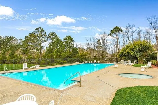 $355,000 | 305 Brown Thrasher Loop South, Madisonville, LA 70447