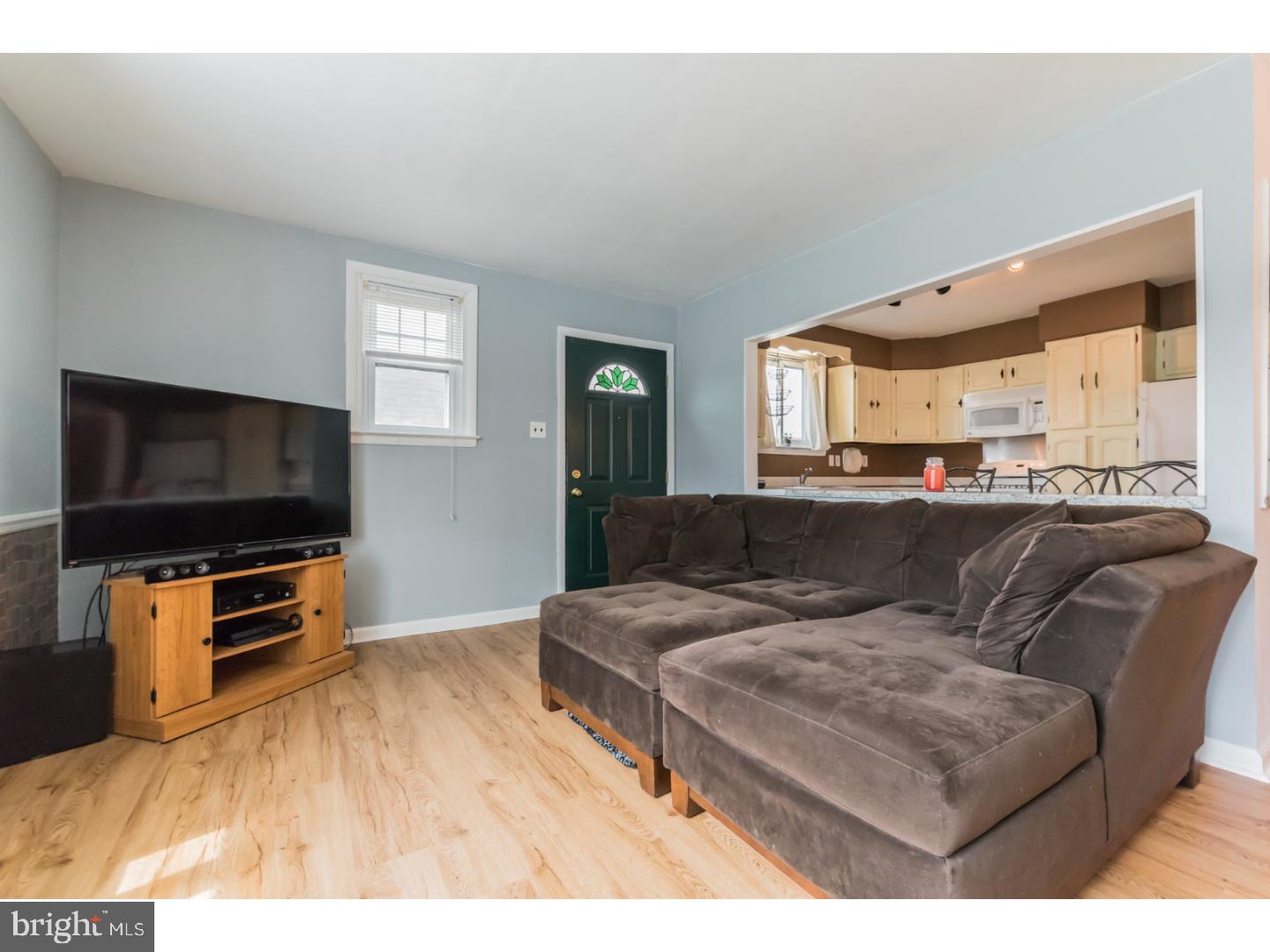 9112 Wooden Bridge Road Philadelphia, PA 19136 - Photo 5 of 25 Gallery Image 5