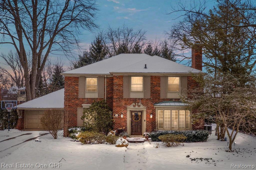 1010 Whittier Road Grosse Pointe Park, MI 48230 - Photo 1 of 44