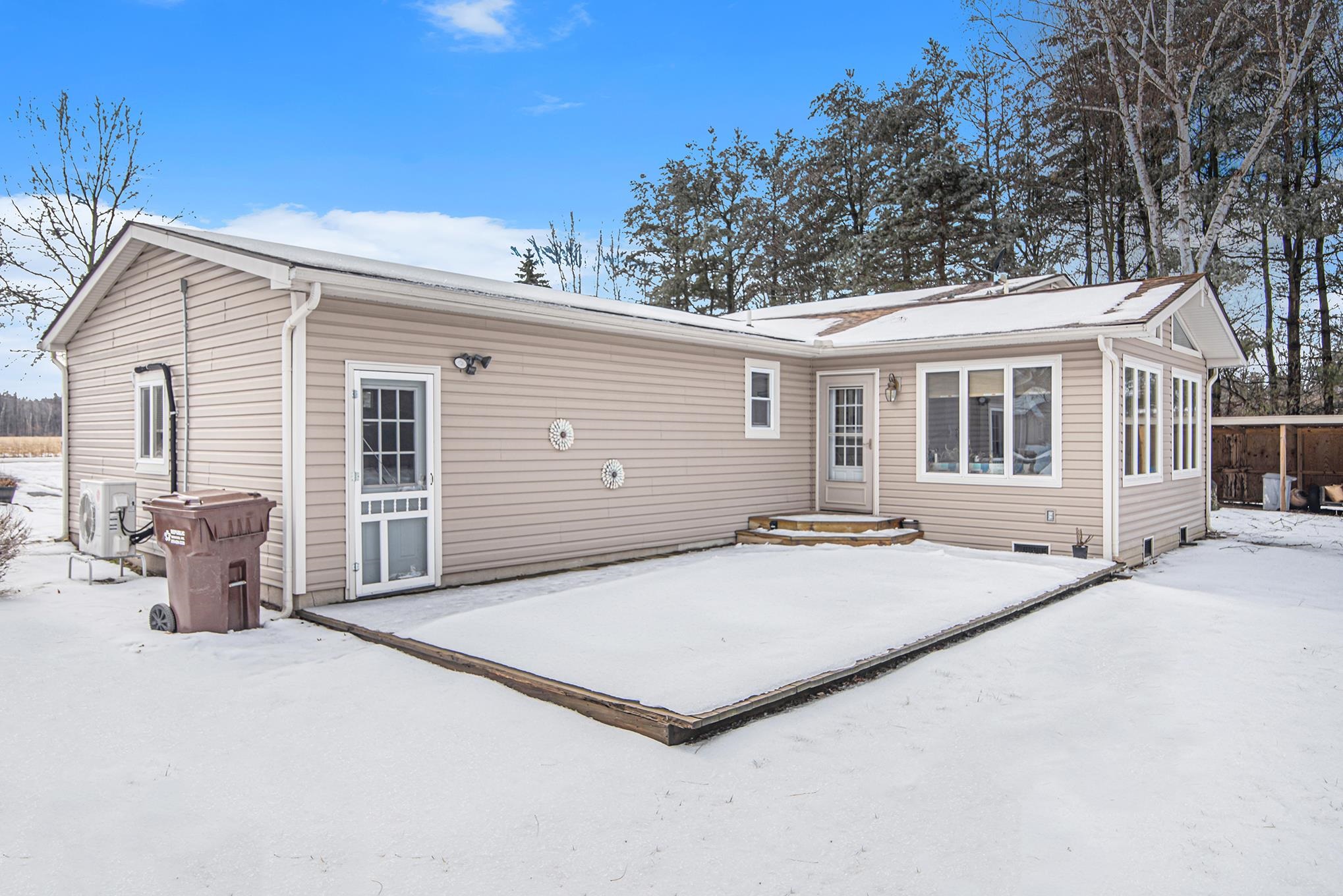 10276 West Frances Road Flushing, MI 48433 - Photo 31 of 45 50102534-30.JPG