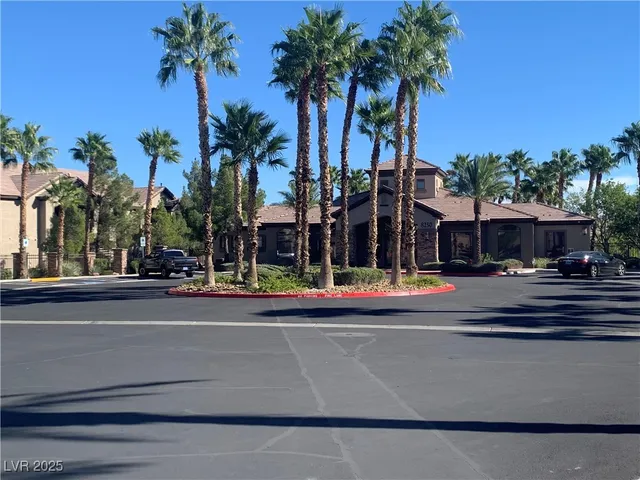 $1,250 | 8250 North Grand Canyon Drive, Unit 1158, Las Vegas, NV 89166