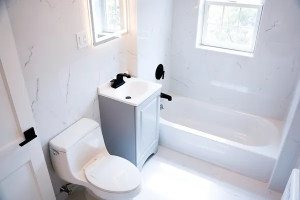 $3,250 | 33 Hammond Pond Parkway, Unit 2, Newton, MA 02467