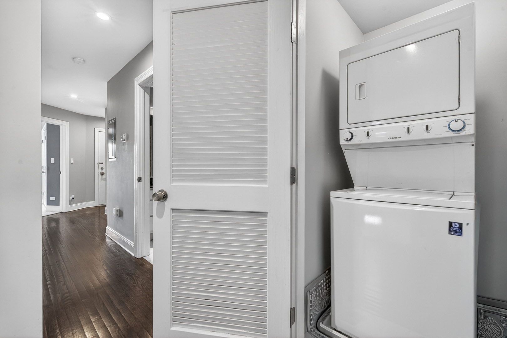 7509 West Irving Park Road, Unit 2 Chicago, IL 60634 - Photo 15 of 18