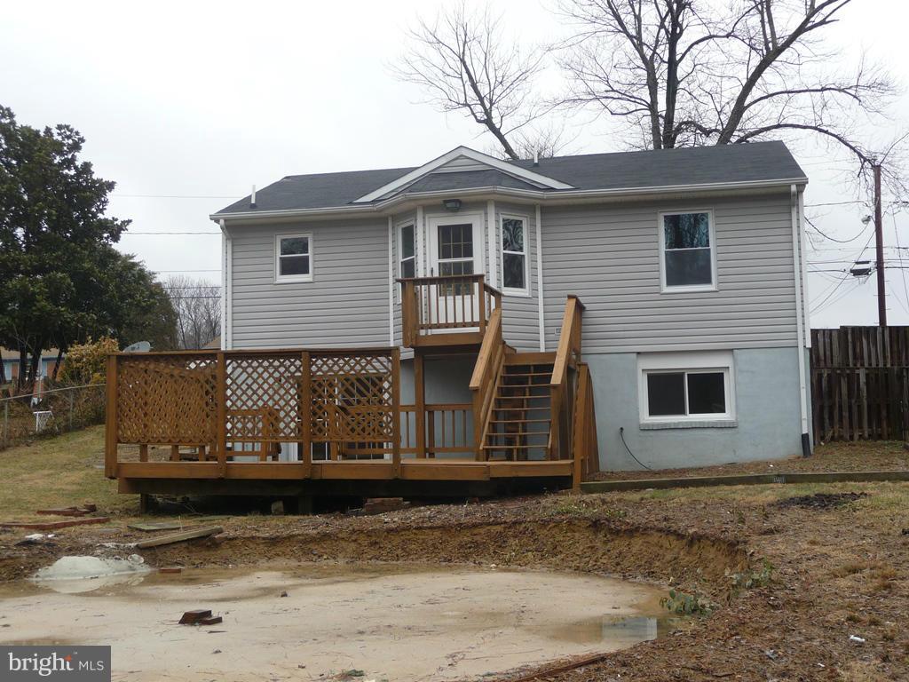 1823 Halifax Road Woodbridge, VA 22191 - Photo 22 of 22 Exterior (Rear)