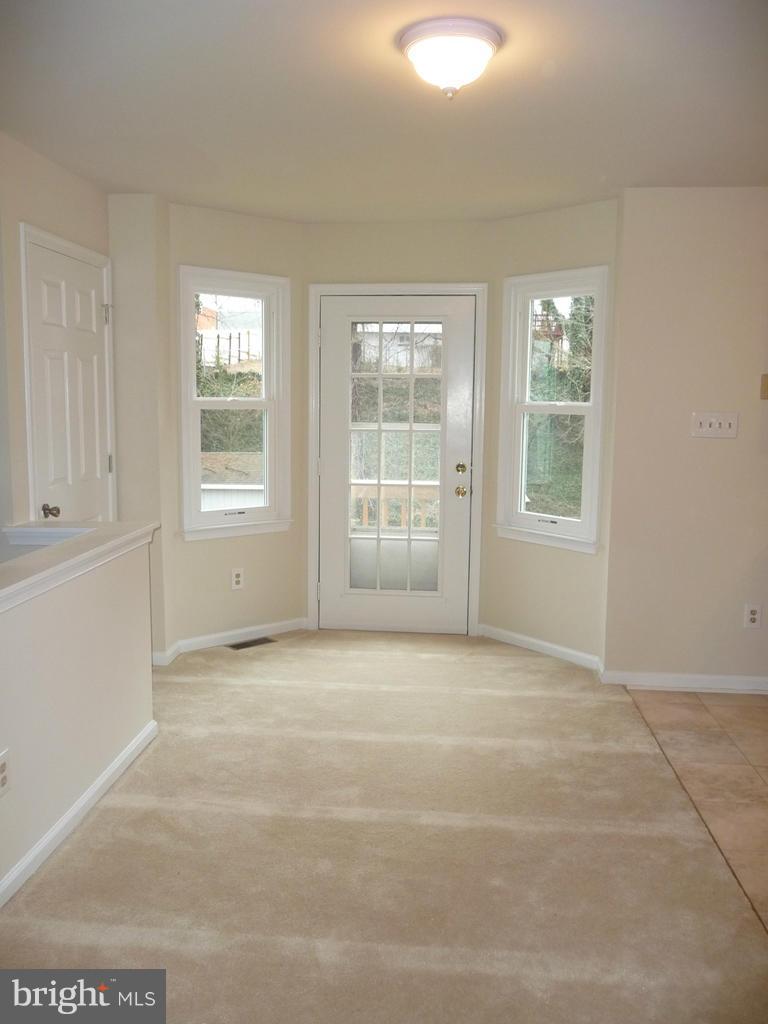 1823 Halifax Road Woodbridge, VA 22191 - Photo 6 of 22 Dining Room