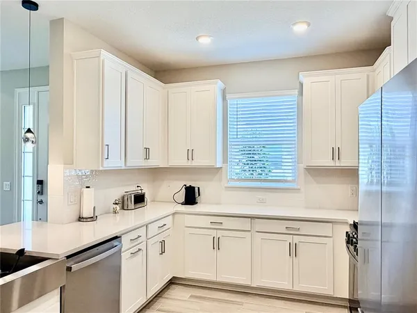 $2,700 | 6111 Mesa Glen, Bradenton, FL 34203