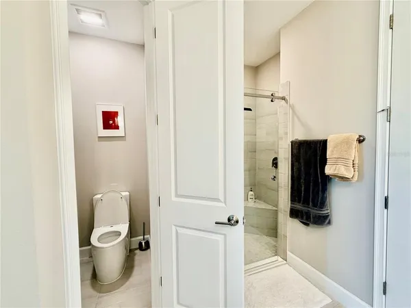 $2,700 | 6111 Mesa Glen, Bradenton, FL 34203