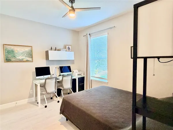 $2,700 | 6111 Mesa Glen, Bradenton, FL 34203