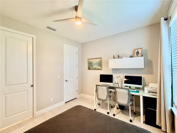 $2,700 | 6111 Mesa Glen, Bradenton, FL 34203