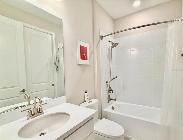 $2,700 | 6111 Mesa Glen, Bradenton, FL 34203