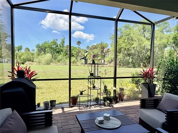 $2,700 | 6111 Mesa Glen, Bradenton, FL 34203