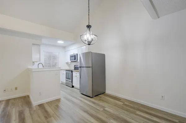 $1,600 | 6803 Woodhue Drive, Unit A, Austin, TX 78745