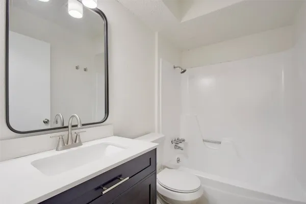 $1,600 | 6803 Woodhue Drive, Unit A, Austin, TX 78745