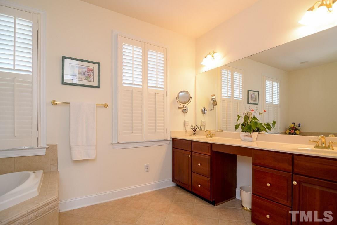 9105 Sanctuary Court Raleigh, NC 27617 - Photo 16 of 25 Gallery Image 16