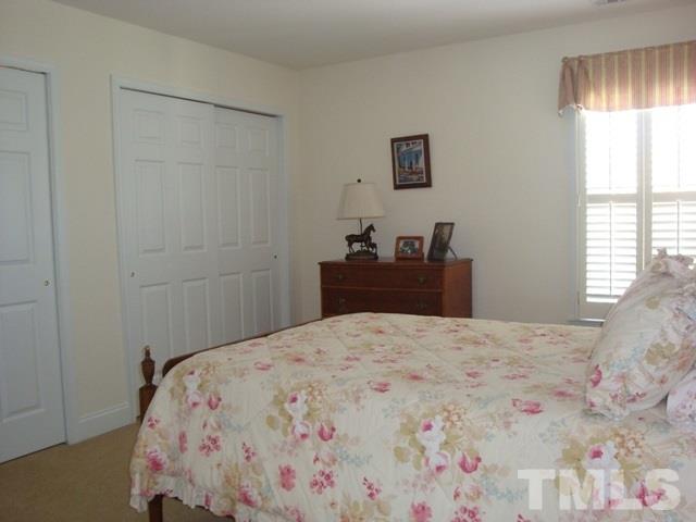 9105 Sanctuary Court Raleigh, NC 27617 - Photo 18 of 25 Gallery Image 18