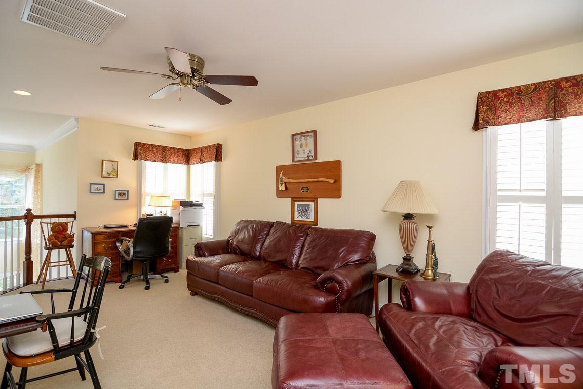 9105 Sanctuary Court Raleigh, NC 27617 - Photo 19 of 25 Gallery Image 19