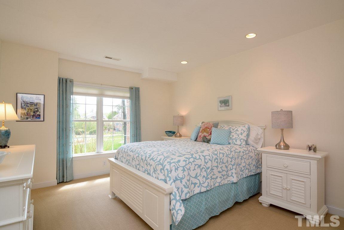 9105 Sanctuary Court Raleigh, NC 27617 - Photo 23 of 25 Gallery Image 23