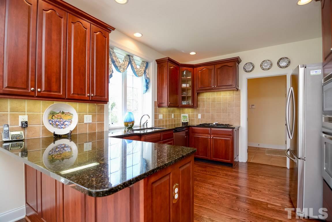 9105 Sanctuary Court Raleigh, NC 27617 - Photo 10 of 25 Gallery Image 10