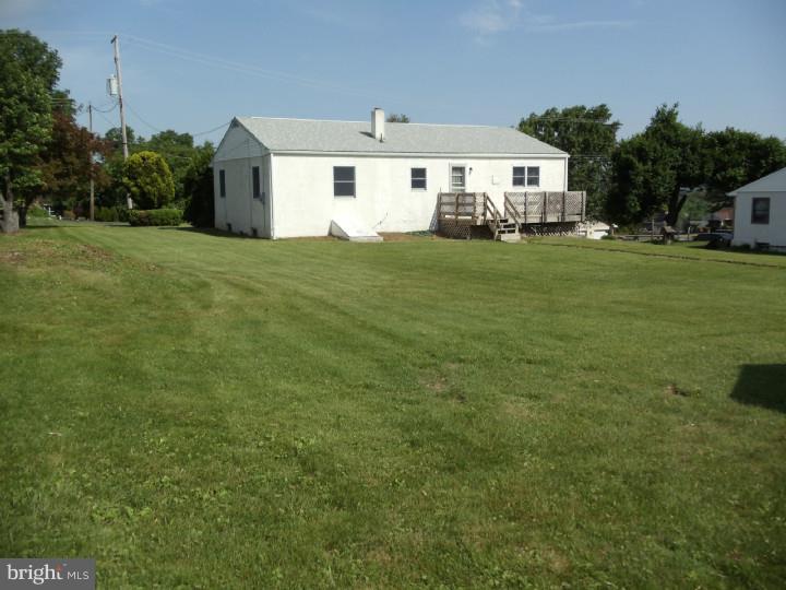 2366 Rhoads Road Pottstown, PA 19464 - Photo 2 of 13 Gallery Image 2
