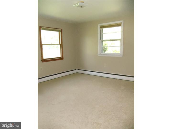 2366 Rhoads Road Pottstown, PA 19464 - Photo 10 of 13 Gallery Image 10