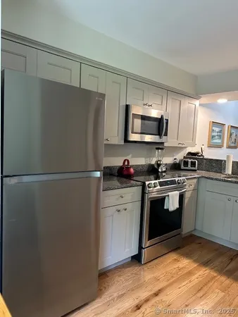 $320,000 | 45 Pequot Drive, Unit 45, Rocky Hill, CT 06067