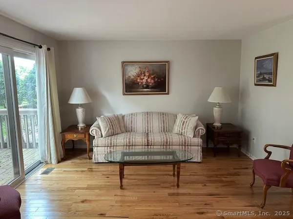 $320,000 | 45 Pequot Drive, Unit 45, Rocky Hill, CT 06067
