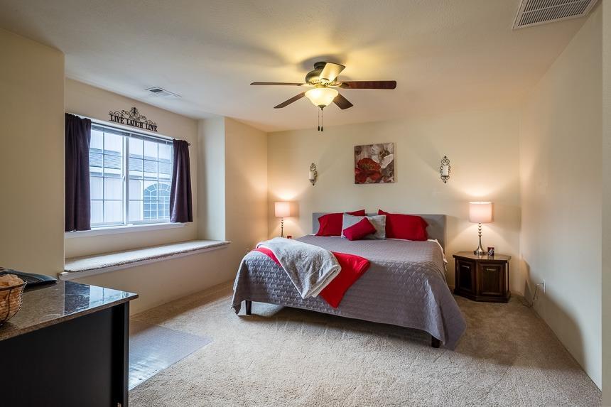 667 Shadow Way Central Point, OR 97502 - Photo 20 of 26 a bedroom with a bed and a window