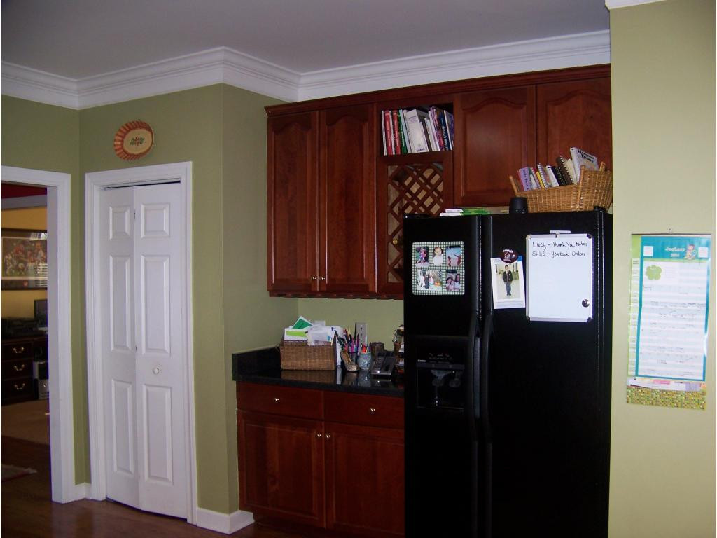 121 Reed Circle Johnson City, TN 37601 - Photo 3 of 24 Photo 3
