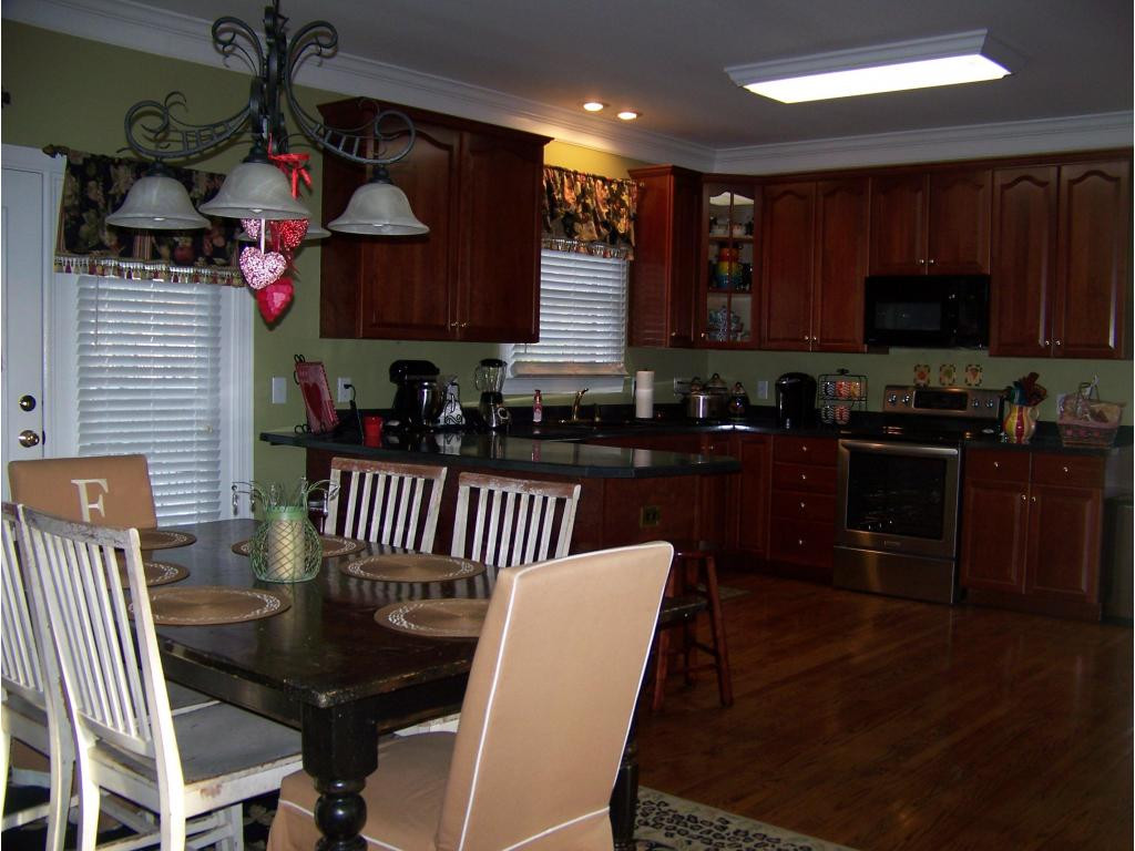 121 Reed Circle Johnson City, TN 37601 - Photo 4 of 24 Photo 4