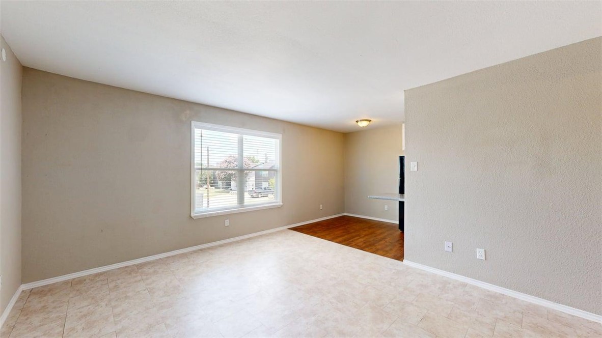 806 Oran Circle, Unit G Bryan, TX 77801 - Photo 3 of 25