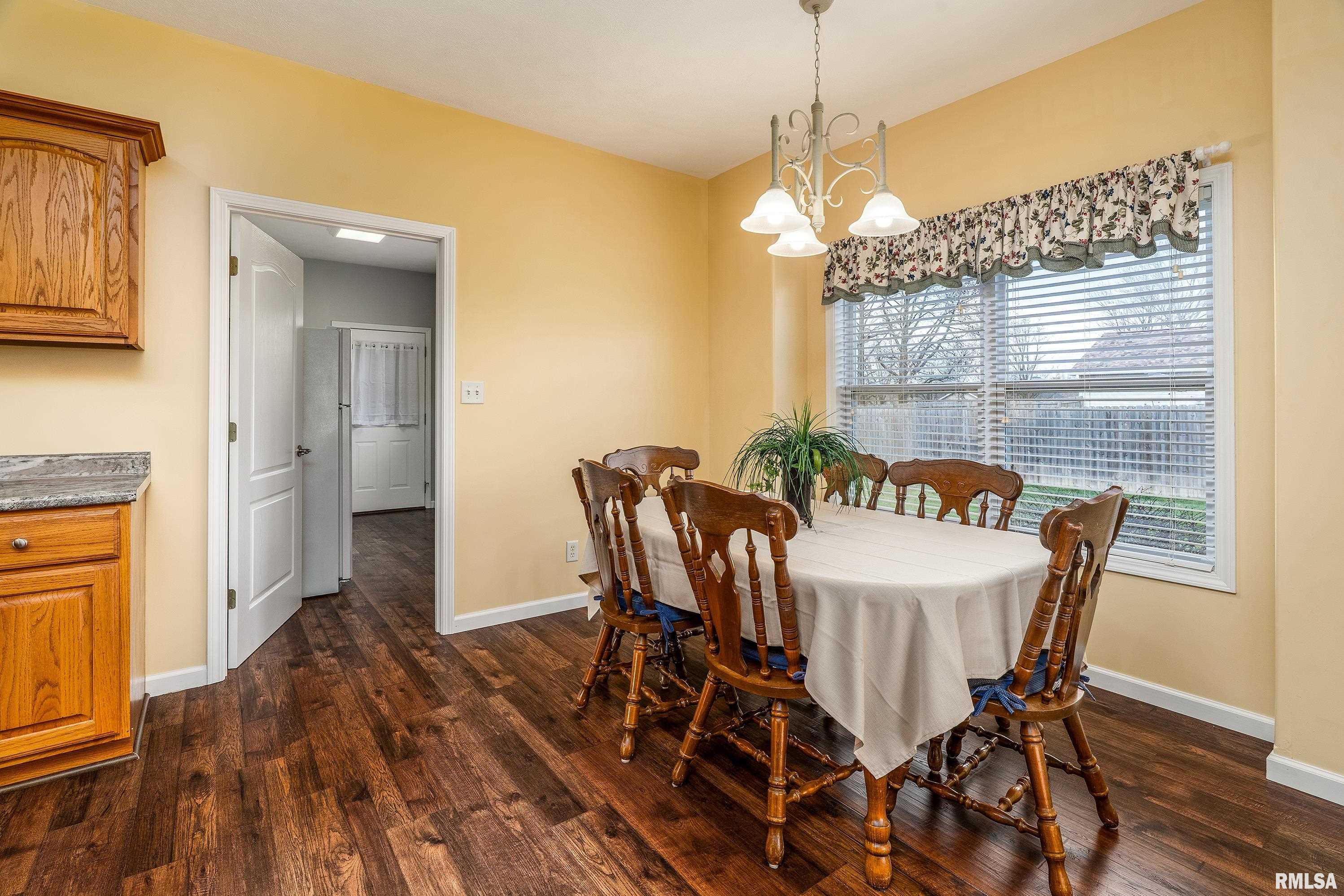 315 Evergreen Trail Herrin, IL 62948 - Photo 13 of 58