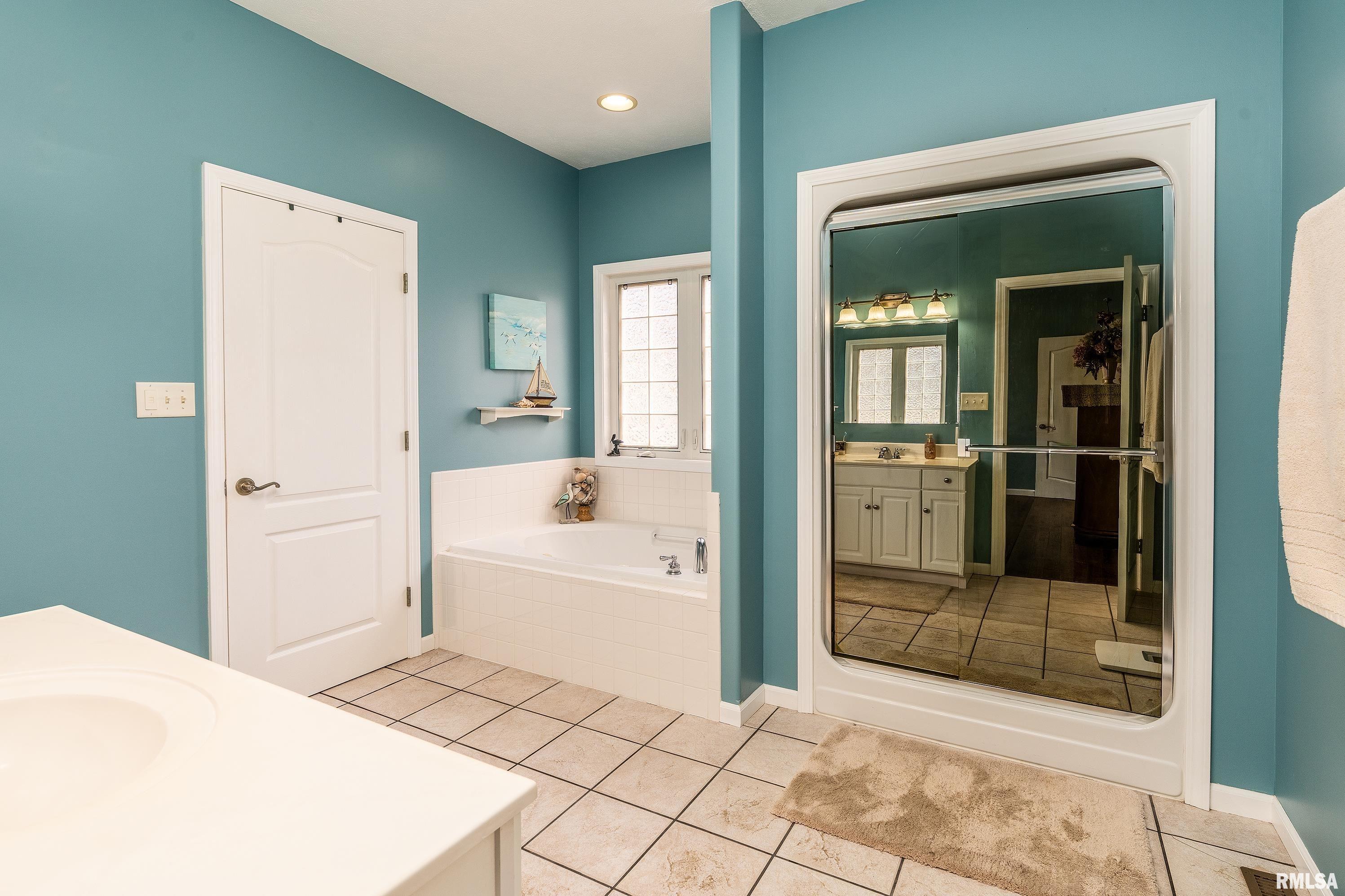 315 Evergreen Trail Herrin, IL 62948 - Photo 18 of 58