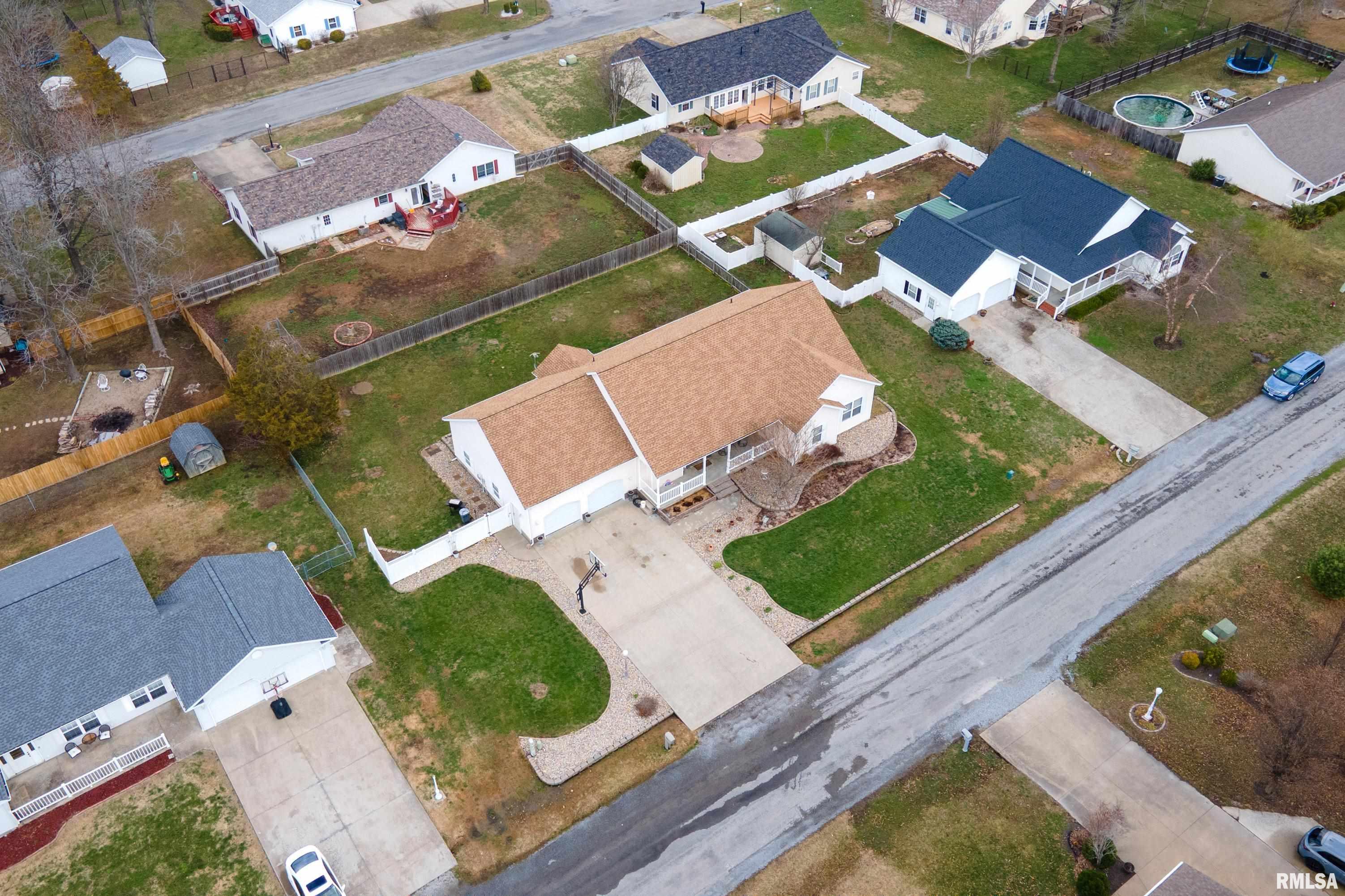 315 Evergreen Trail Herrin, IL 62948 - Photo 39 of 58