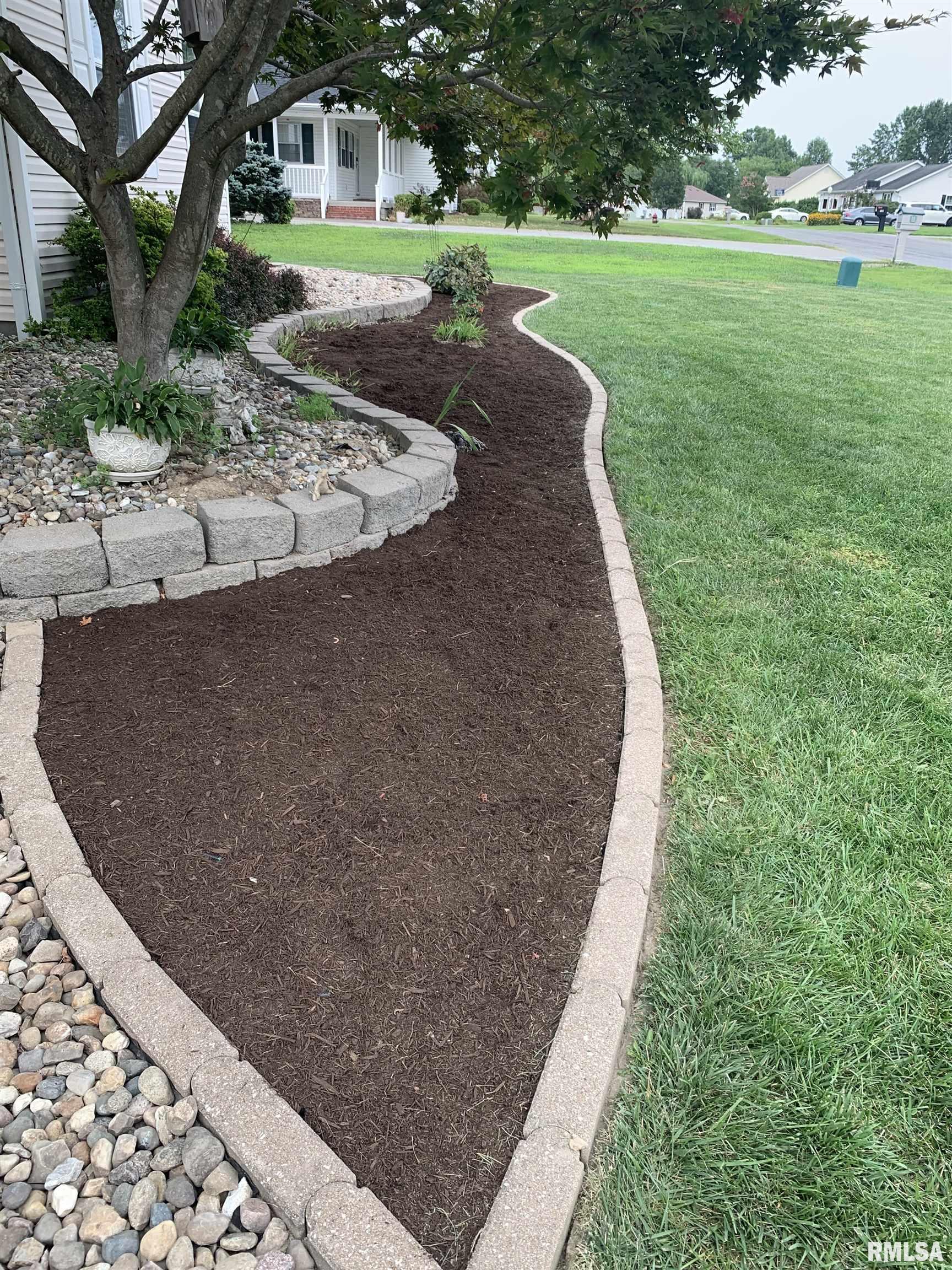 315 Evergreen Trail Herrin, IL 62948 - Photo 55 of 58